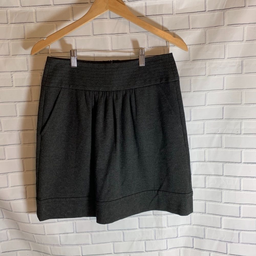 Trina Turk Grey Side Pocket Pleat Front Skirt Sz 2‎